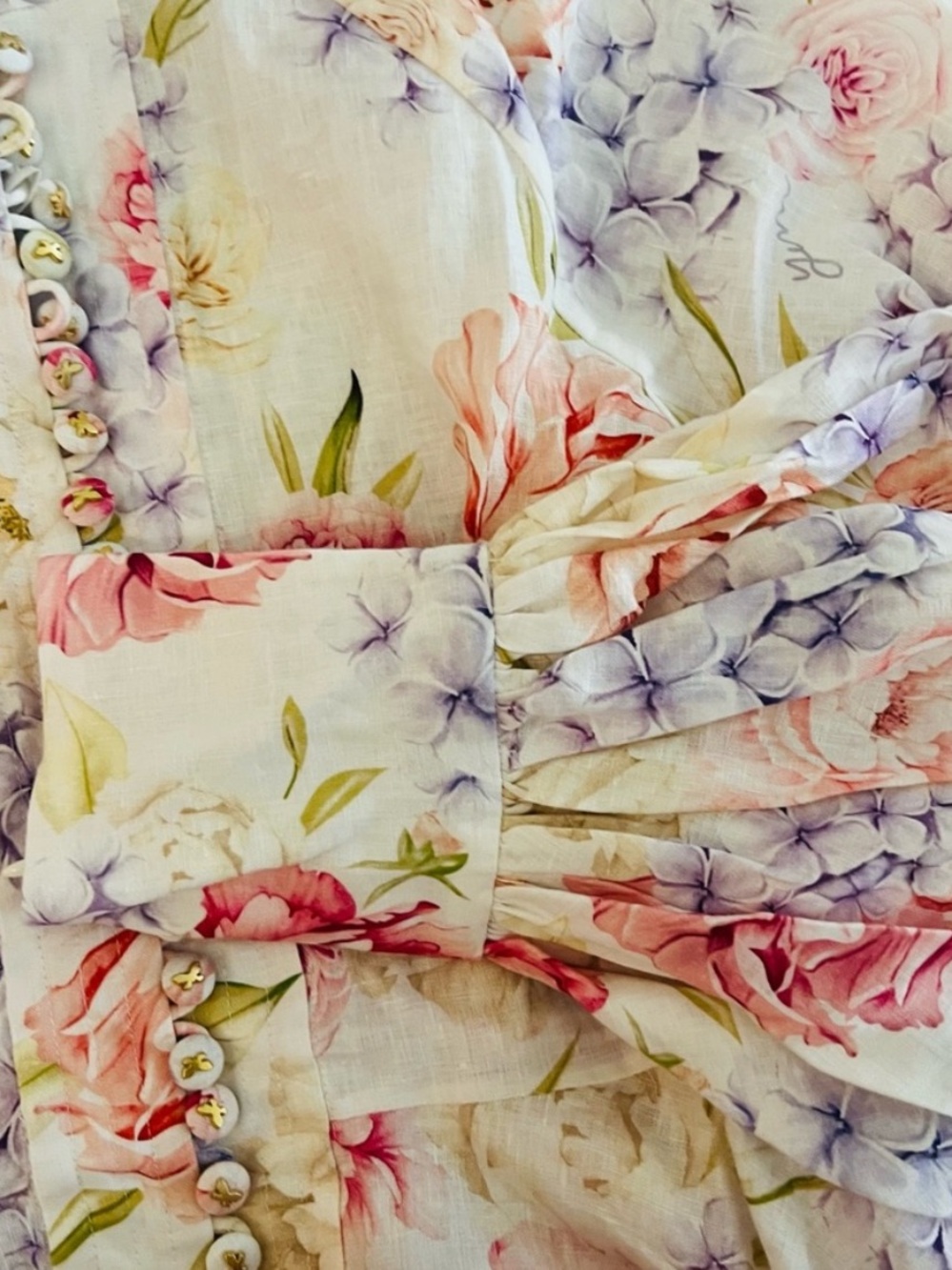 Yvon Floral Button-Front Mini Dress in Soft Pastels - Picture 4 of 6
